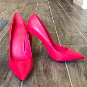 Aldo hot pink pumps
